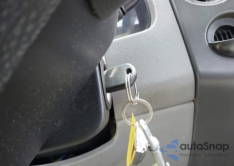 2008 Ford F-150 Stx/Xl/Xlt z USA, uszkodzony, nr VIN 1FTRF12228KF03748